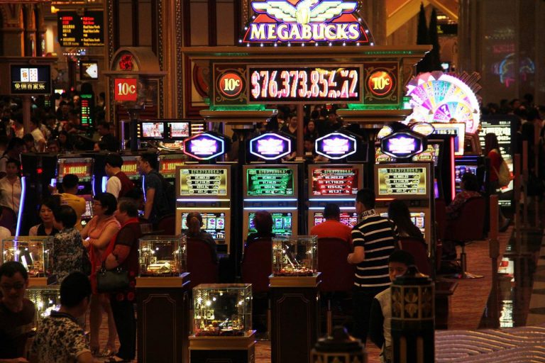 Zo zet je verstandig geld in tijdens een avondje in het casino 