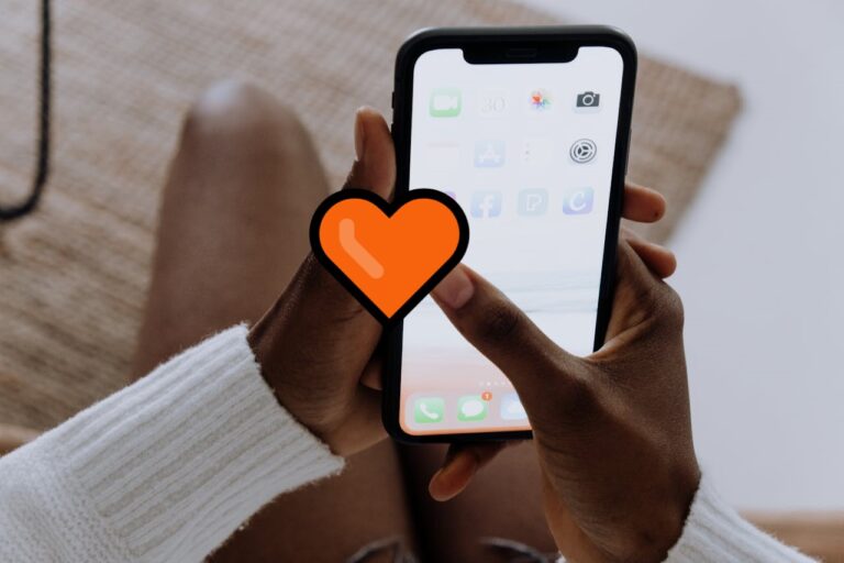 Wat betekent een oranje hartje? [Emoji uitleg]