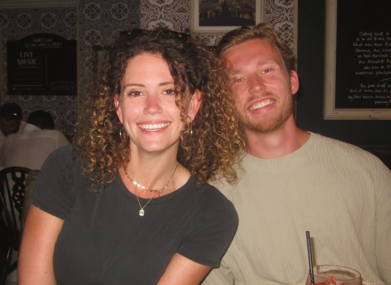 De vriend van actrice Emma Deckers